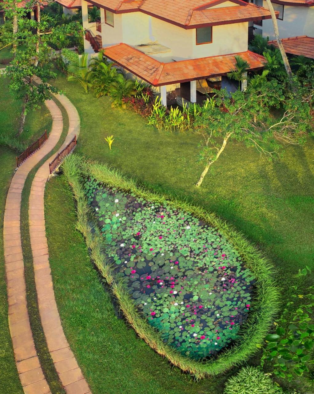 Niraamaya Wellness Retreats Backwaters And Beyond Kumarakom Dış mekan fotoğraf